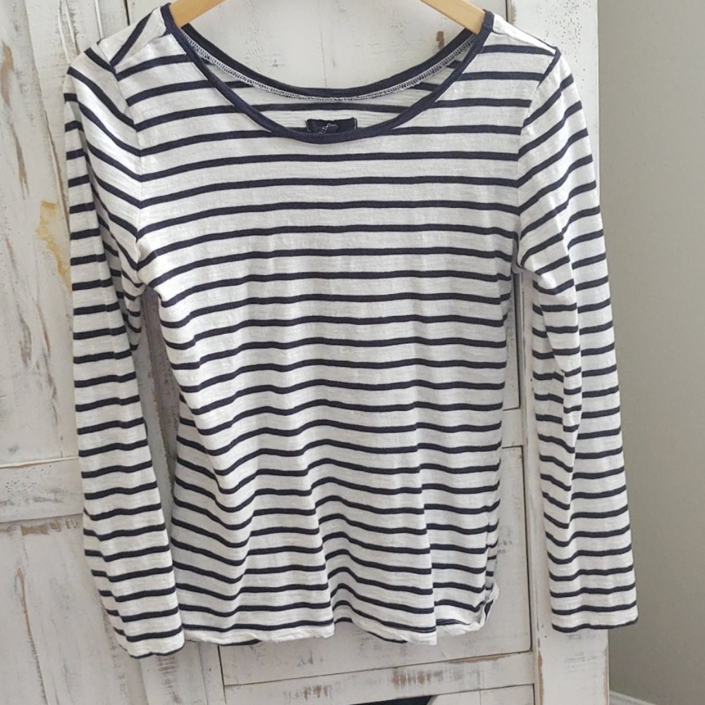 Gap Long Sleeve Tee